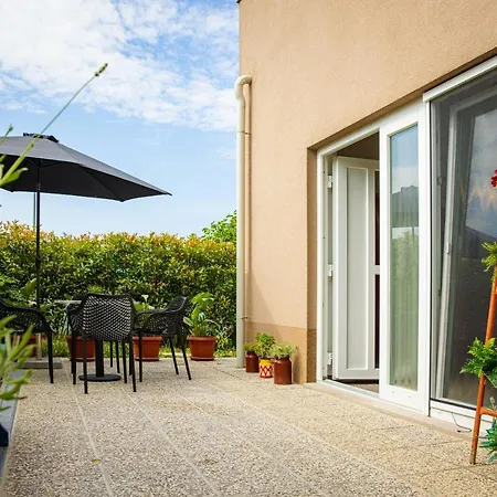 House Frida Apartman